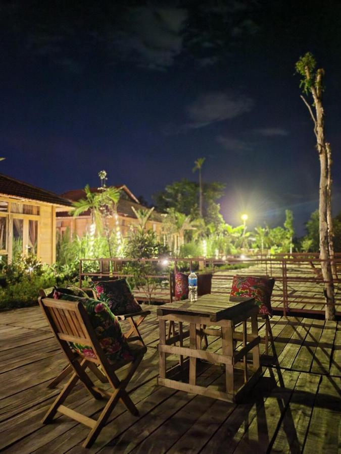 Nha Duoi Hotel Son Tay Exterior foto